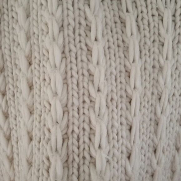 Unbranded Chunky Knit Cream Colored Infinity Scarf - Picture 3 of 5